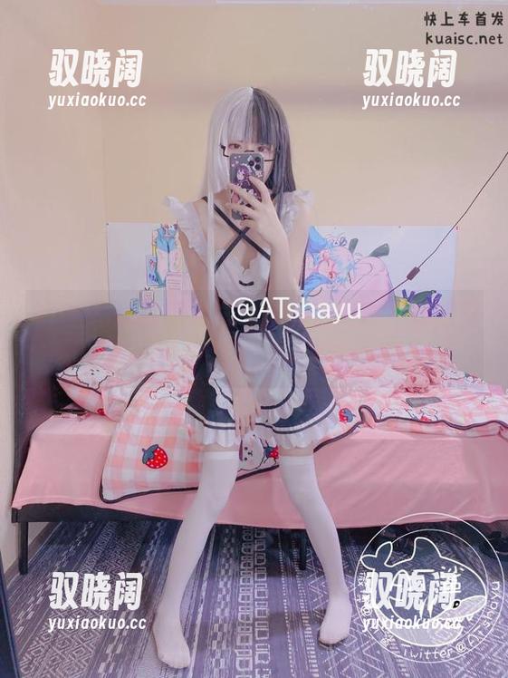 AT鲨把反差巫女演绎得那么高清，套图里有种难以忽视的生动。