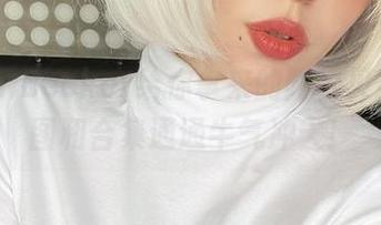Alina Becker给你拿来的阿尔贝多，原图和合集通通牛气冲天！