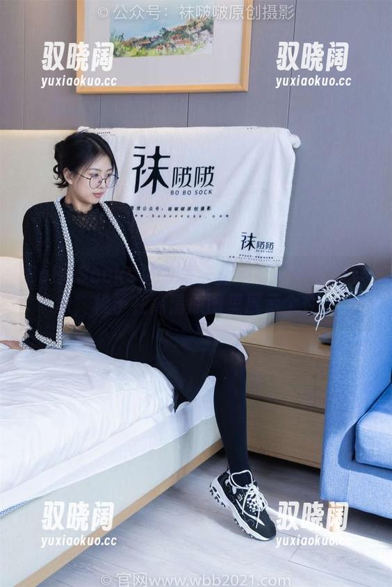 BoBoSocks袜啵啵 - 运动鞋不仅仅是穿着，稚予在高清原图里展示个性。