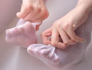 高清图库翻开，Dami(퀸다미)自信满满的自拍烙印，将每一寸都详尽展现！