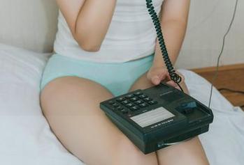 GIRLT果团网 - 皮衣资源爆发！周妍希的写真集让你从‘宅’变成‘型’！