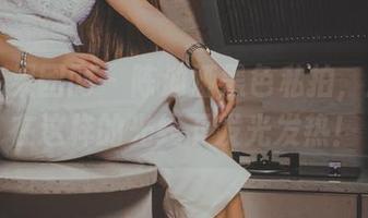 GIRLT果团网 - 陈迪娅黑色私拍，居然能在这样的光线下发光发热！