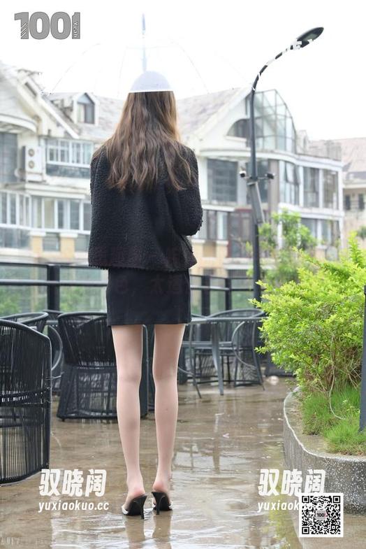 IESS异思趣向-婉萍 IESS异思趣向 - 婉萍的蓝白毛衣图包:这种配色,太适合春日漫步了吧
