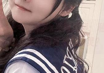 Sayako＿今年4岁x凑阿库娅：私拍作品，哪里来的调皮捣蛋精灵？