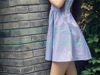 TouTiao头条女神 - 梁芮溪：图包上那个半熟的少女她自己都可能忘了