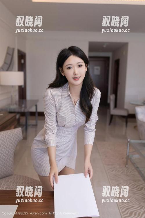 Xiuren秀人网 - Carol周妍希的清纯时光，一路收集的美图不断！