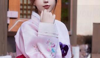Xiuren秀人网 - youOvOyou的黑白泡泡，照片里的每个美图像是在说：“要不要再深一点？”
