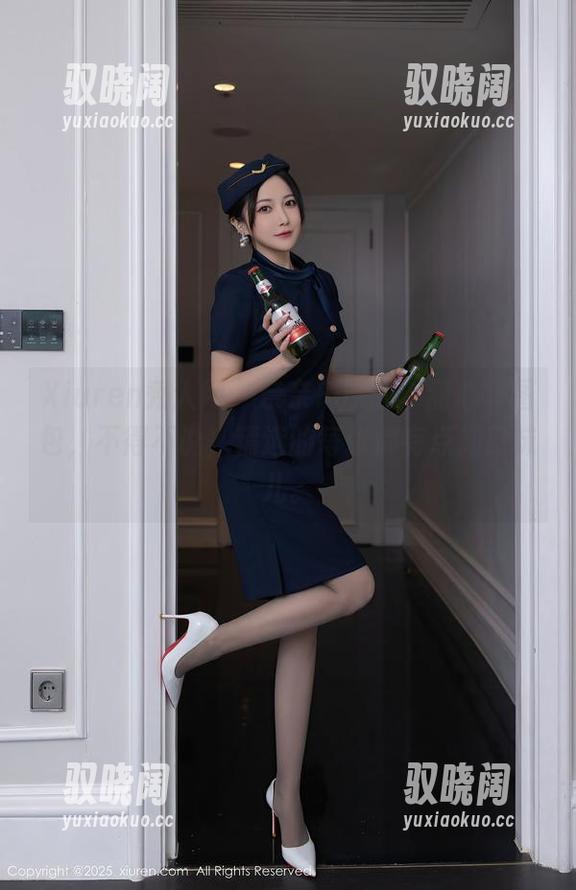 Xiuren秀人网 - 奈奈Fox的“甜心”图包，不得不说，精选的每张都有点拗口味儿。