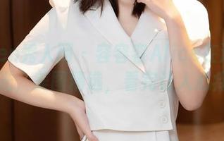 Xiuren秀人网 - 容容容Alice在浴缸里发光，美图精选，看完让人心痒痒
