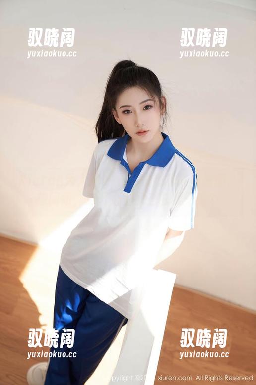 Xiuren秀人网 - 曼苏拉娜的高清图册：想问问，这开心的女孩找我干嘛？