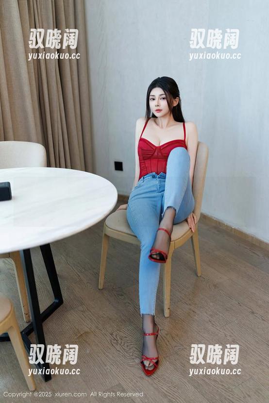 Xiuren秀人网 - 李宓儿无圣光的清纯：果然没有光环也能闪耀