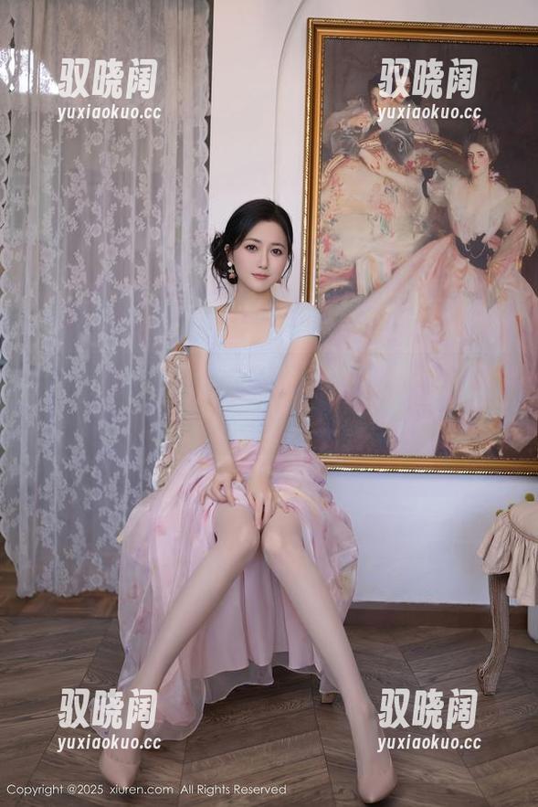 Xiuren秀人网 - 作品里的爱丽莎Lisa，修女风的冷酷与热情碰撞