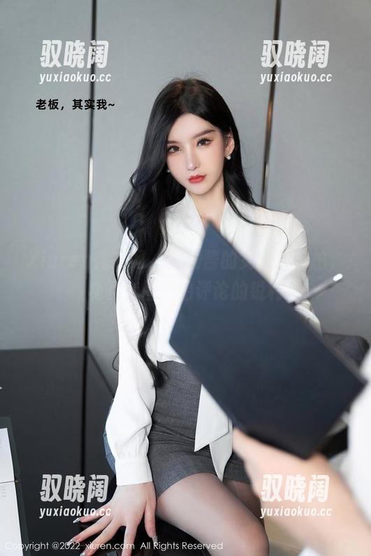 Xiuren秀人网 - 豆瓣酱的女仆式自拍，免费套图不怕评论的锐利