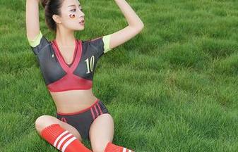 YouMi尤蜜荟 - 卓娅祺图包：我女友是女神，拍照的过程就像划拳
