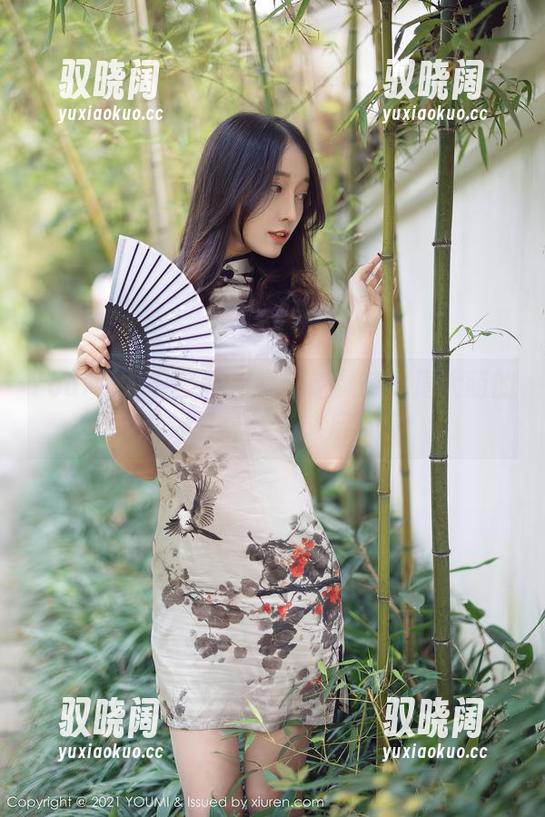 YouMi尤蜜荟 - 在家缺乏灵感？周大萌的在线写真或许能启发你