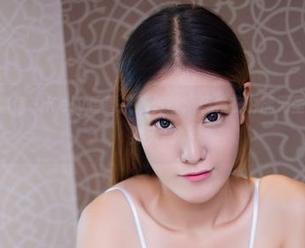 YouWu尤物馆 - Kely香香挑战传统：连体衣也能无圣光，作品浑然天成