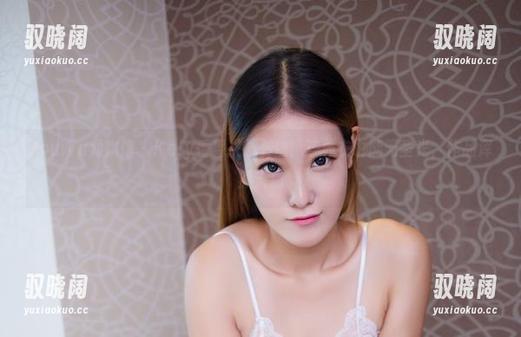 YouWu尤物馆-Kely香香 YouWu尤物馆 - Kely香香挑战传统:连体衣也能无圣光,作品浑然天成