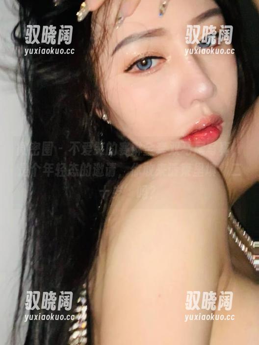 微密圈 - 不爱笑的赛琳全套双马尾写真，是个年轻态的邀请，你敢来请柬里填‘二十岁’吗？