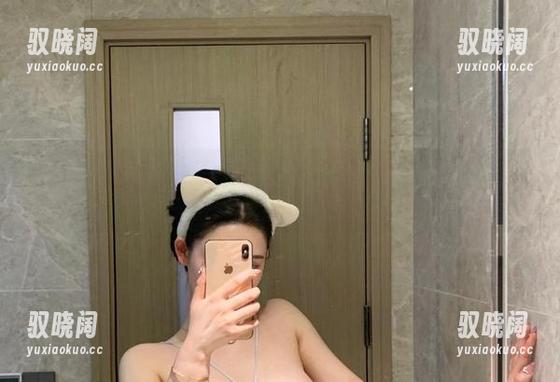 不爱笑的赛琳 微密圈 - 不爱笑的赛琳的奶牛女仆私拍,别问我为啥反复打开,一种奇妙
