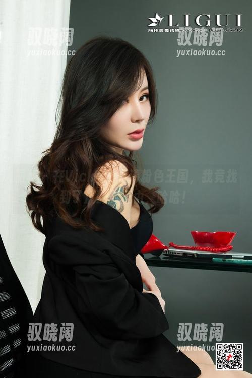 丽柜 - 在Vicky的高清粉色王国，我竟找到了沉醉的理由，哈哈！