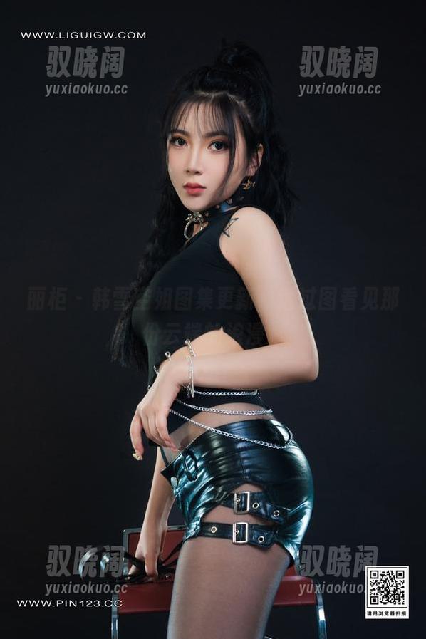 丽柜 - 韩雪空姐图集更新，透过图看见那份云端的浪漫。