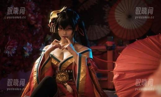私拍中的不小心：伊喵君_Nya与Nikke胜利女神尤妮都想偷懒？