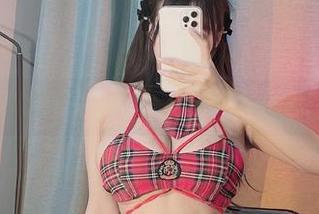 微密圈 - 兔宝妮to的奶牛写真，高清到让你想当一回牧场主