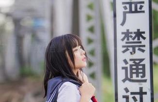 兔玩映画：条纹袜合集，啧，得先滴一口口水再翻页。