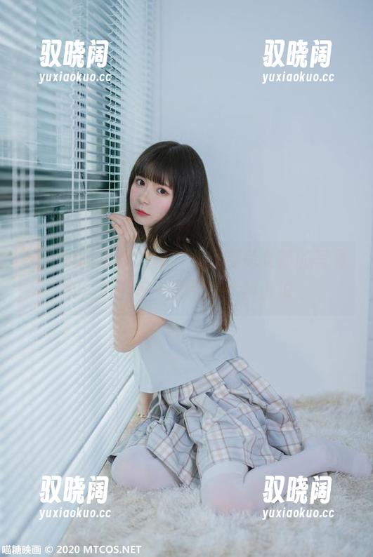喵糖映画最新力作，八重樱兔女郎的写真集，仿佛每一页都在小声诉说。