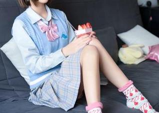 看看喵糖映画带来的无圣光JK制服，夏季的清爽气息扑面而来