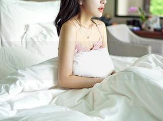 嗲囡囡 - 短裤写真：SiByl李思宁的自由灵魂，这种福利稍微让人有点晕。