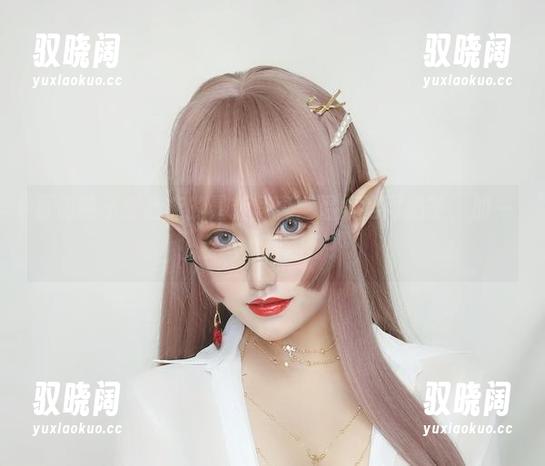 夏鸽鸽不想起床的最新写真：温柔如同奶茶，加一点糖，刚刚好！