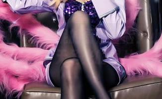 头条女神 - 杨曼妮的厨房冒险：小女仆不只会做饭，有无圣光的照片在这里！