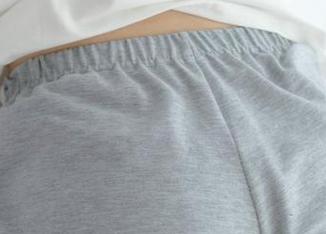 少女秩序 - 小满校服写真集上线，难道是穿衣不过三秒的绝佳示范？