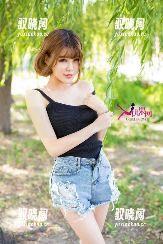 尤果网 - 私拍指南：谭晓彤裸足，有点让人失了去向。