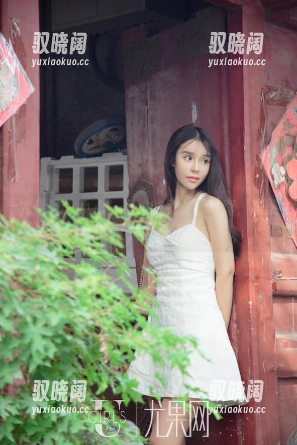 尤果网 - 小心！贝拉的兔女郎写真，腹肌加兔耳，诱惑满分。