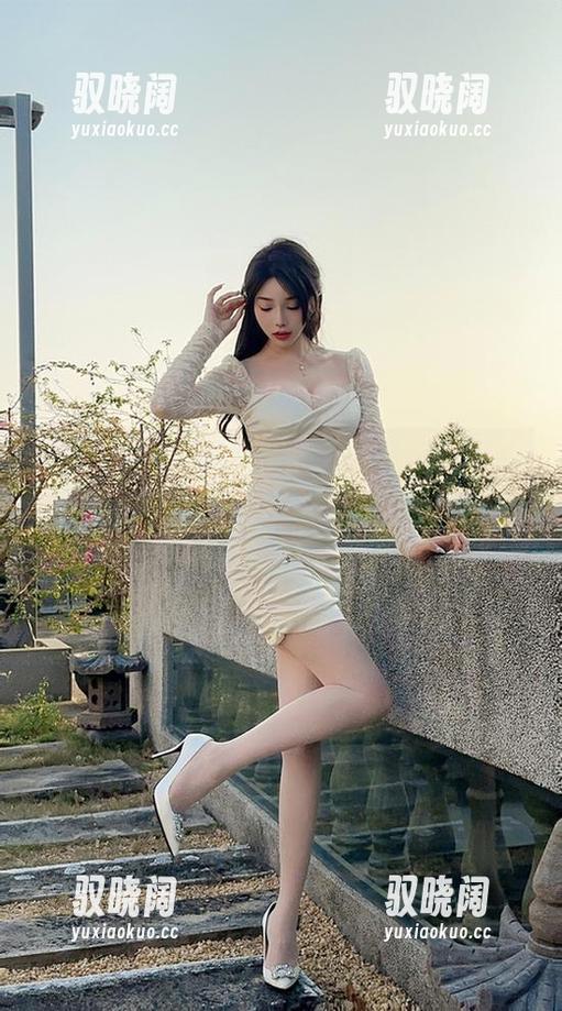 微密圈 - 一件旗袍就能让“徐莉芝Booty”变身“旗袍女神”，福利满分的图片来啦！