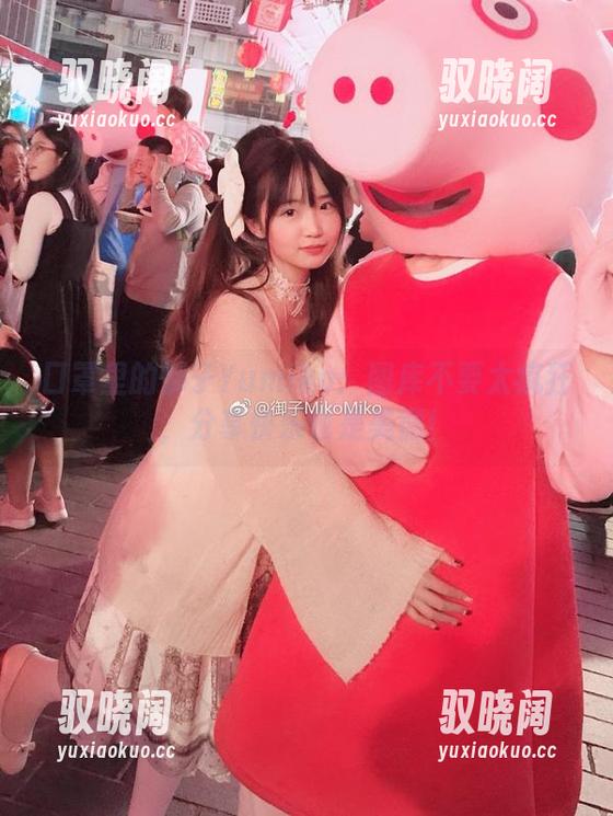 口罩里的御子Yumiko：图库不要太疯狂，分享快乐也是美德！