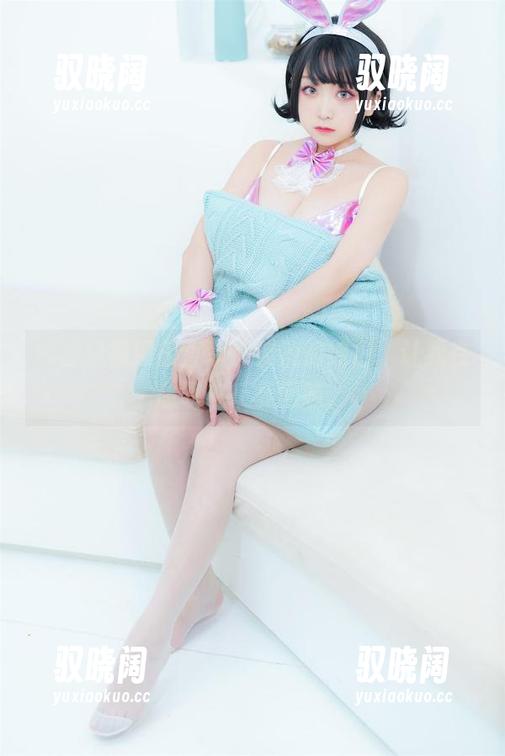 就爱扫视恩田直幸那淡淡的纯白，让我在感叹中反复回味。