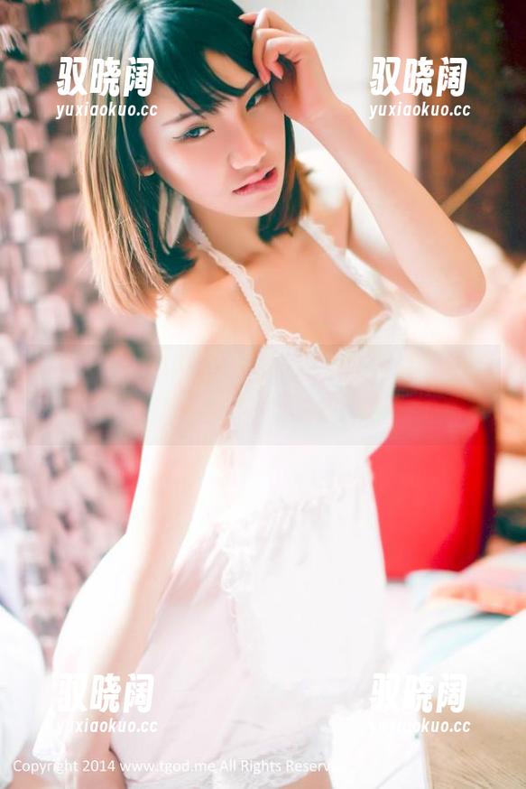 推女神 - 琪琪qlql的写真：奶牛狂欢，你听到了奇怪的旋律吗？