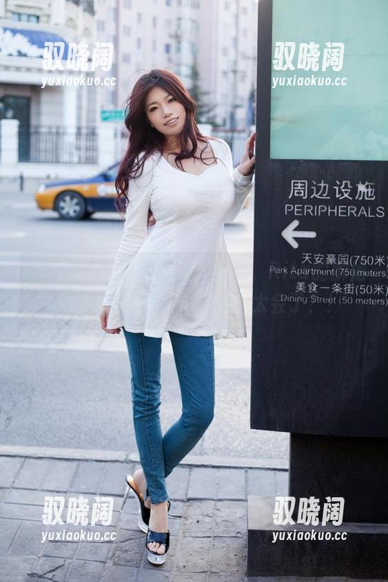 推女郎 - 打开最新的写真集，Rita的御姐形象让人一秒想入非非，太会了？！