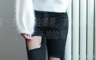 推女郎 - 在沙子的眼里，皮衣是有温度的，随手一拍的写真。