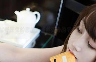 星野咪兔的套图：蕾丝变身的平凡与不平凡