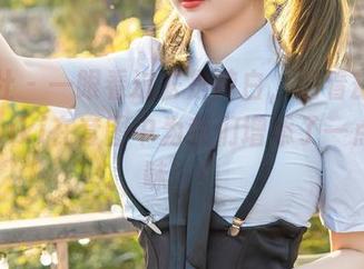 星颜社 - 一眼看过去是纯白，细看却是陈宇曦niki在套图中为我们增添了一点‘白味’！
