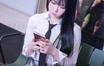 某一天，又是普美Bomi(보미)的[LOOZY]图集更新，真的只是随便拍拍吗？