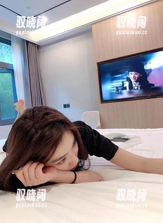 微密圈 - 林子琳喵的肉丝合集：让你疑惑的一天，从这一套开始吧！