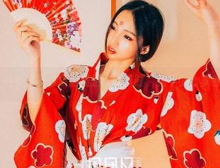果团网 - 在观赏莫雅淇的美足作品集时，我不小心多看了几眼。
