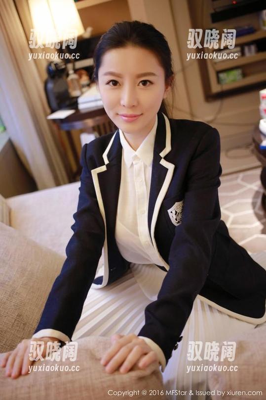 模范学院 - 月音瞳白色图集再次update，是真真假假，看看吧，像个在图书馆偷偷翻阅杂志的心虚。