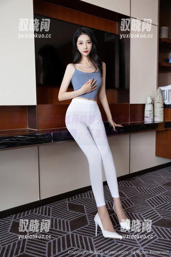 秀人网 - 户外悠闲的时光，e宝小野猫的图集资源，不来看吗？