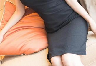 秀人网 - 看俞漫美脚时，发现我竟然对鞋子产生了复杂的情感…